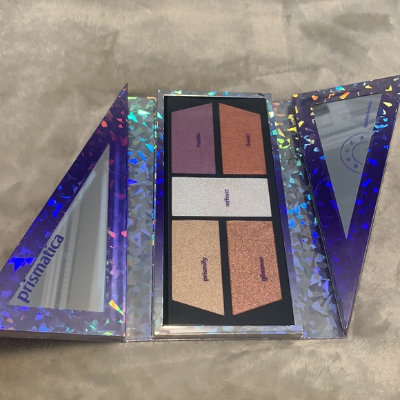 Becca x Ferreira Prismatica Face Palette - Picture 4 of 4